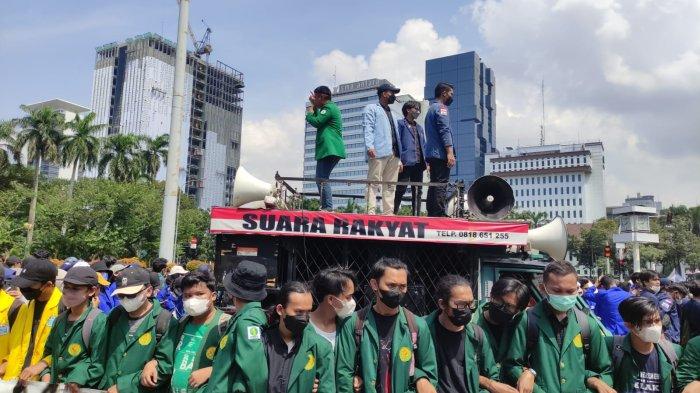 You are currently viewing Mahasiswa Demo di Istana Bogor, Protes Isu Jokowi 3 Periode