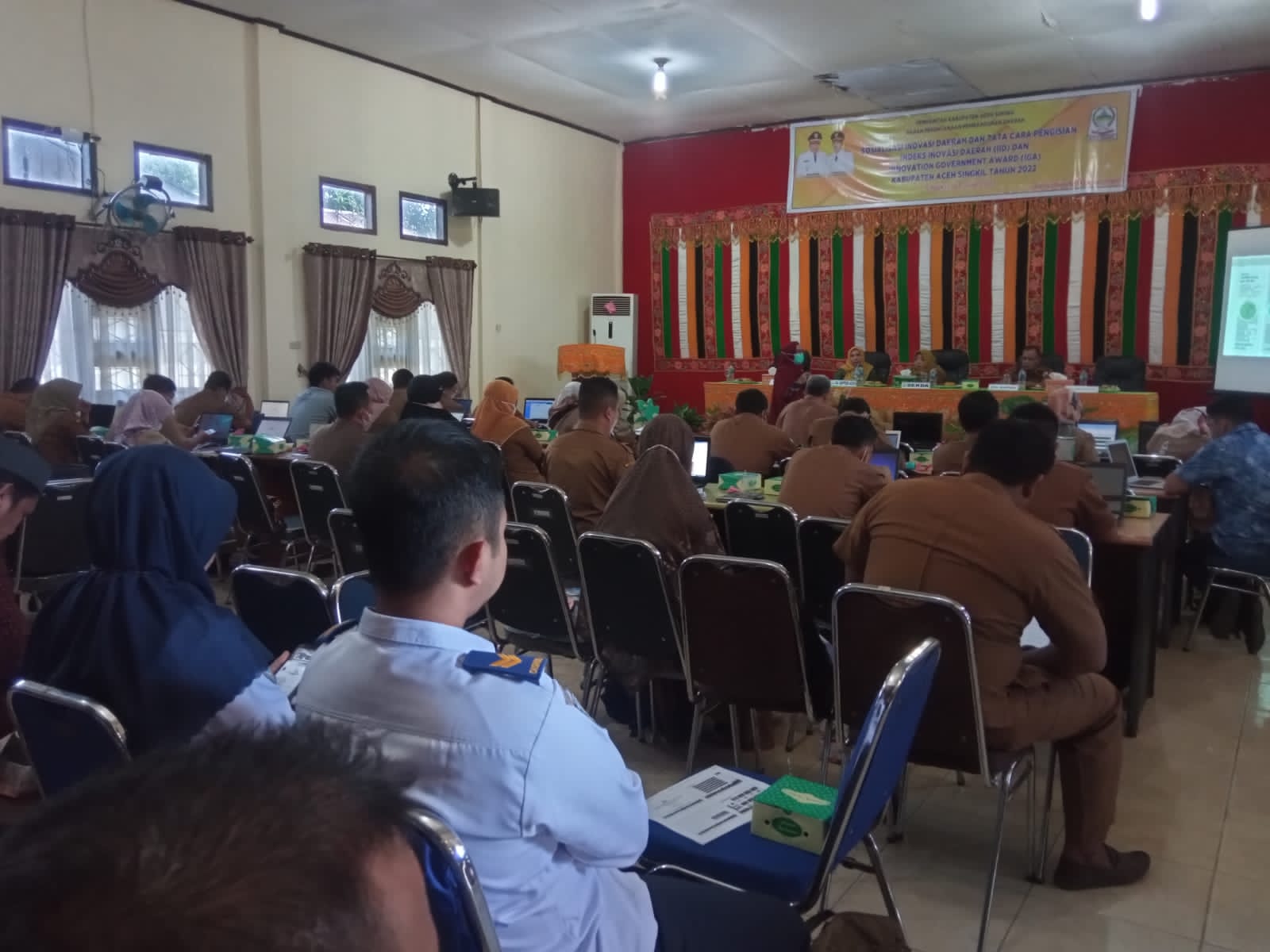 You are currently viewing ASN Pemkab Aceh Singkil Dibekali Tata Cara Pengisian Indeks Inovasi Daerah