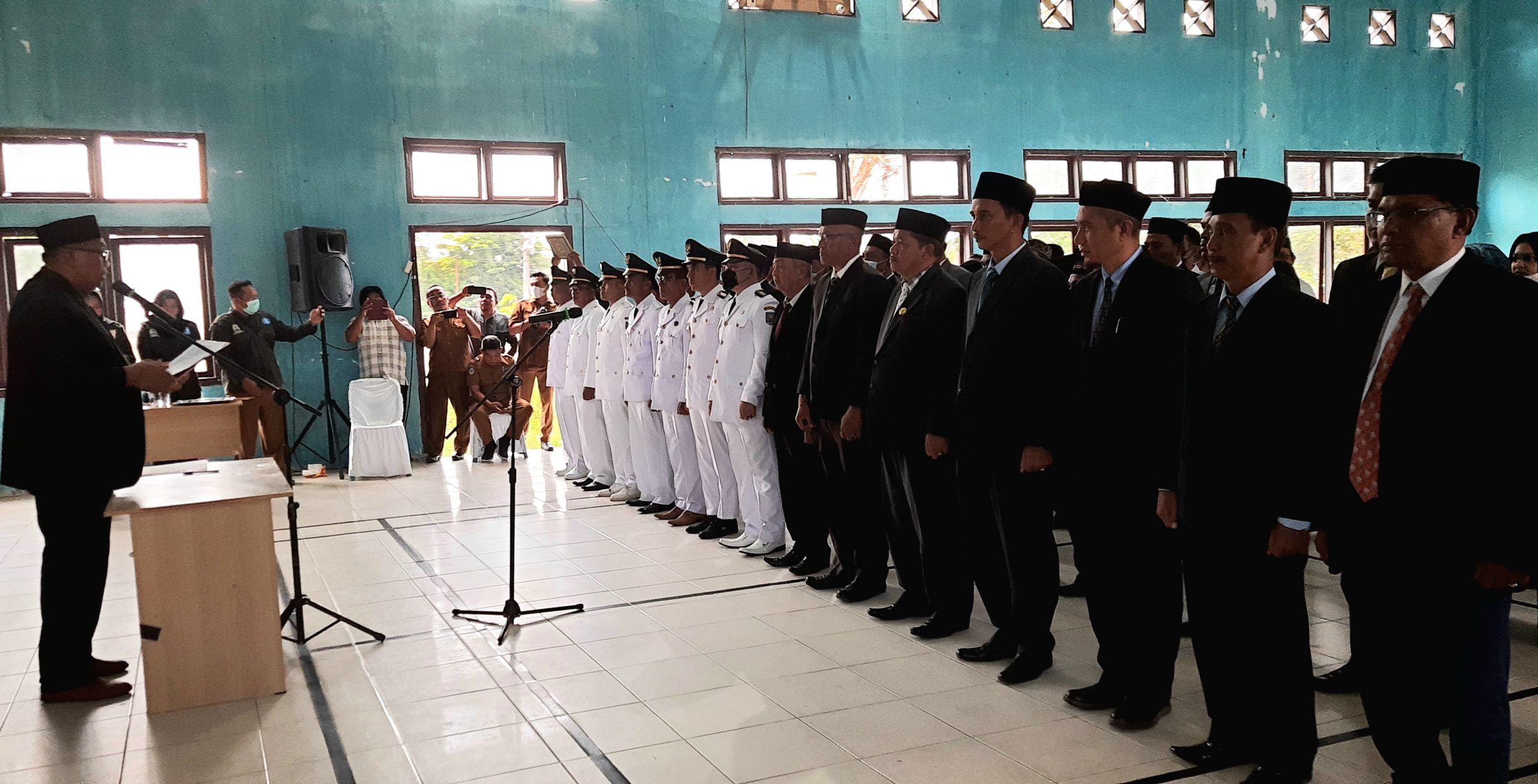 You are currently viewing Dua Hari Sisa Masa Jabatan, Dulmusrid Mutasi Pejabat di Aceh Singkil
