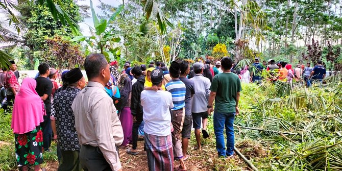 You are currently viewing Baru Melahirkan, IRT Ikut Balap Karung Pingsan lalu Meninggal Dunia di Tasikmalaya