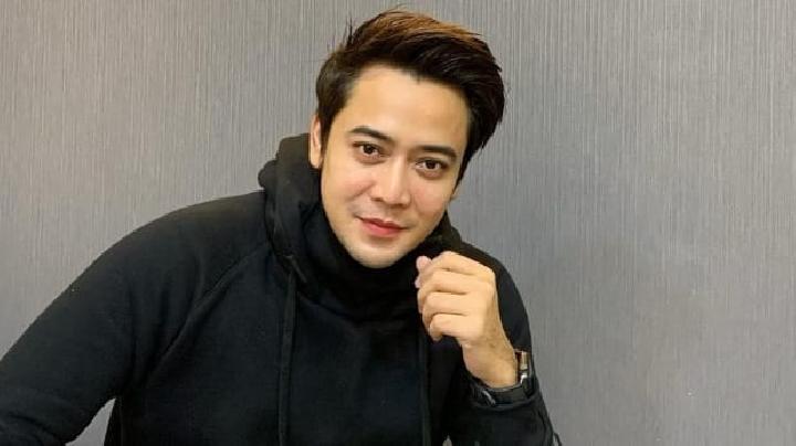 You are currently viewing Heboh, Artis Kriss Hatta Dikecam KPAI Gegara Bangga Pacari Anak Dibawah Umur