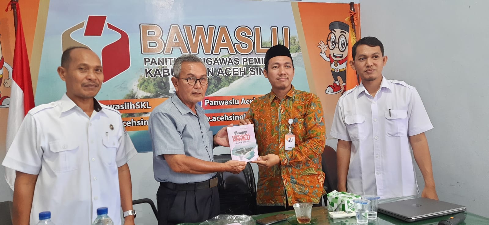 You are currently viewing Panwaslu Aceh Singkil Minta Masukan Wartawan Cegah Money Politik