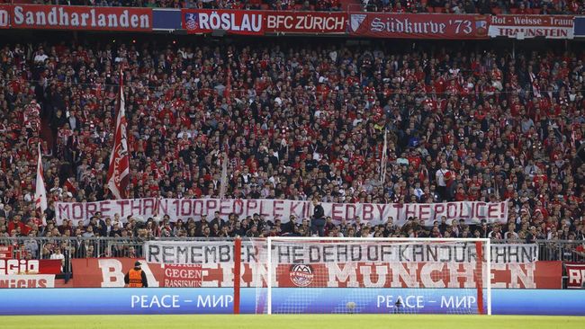 You are currently viewing Suporter Bayern Munchen: Lebih dari 100 Orang Dibunuh Polisi di Kanjuruhan
