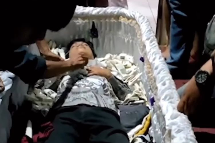 You are currently viewing Seorang Pria Meninggal Lalu Hidup Lagi,Ternyata Cuma Pingsan