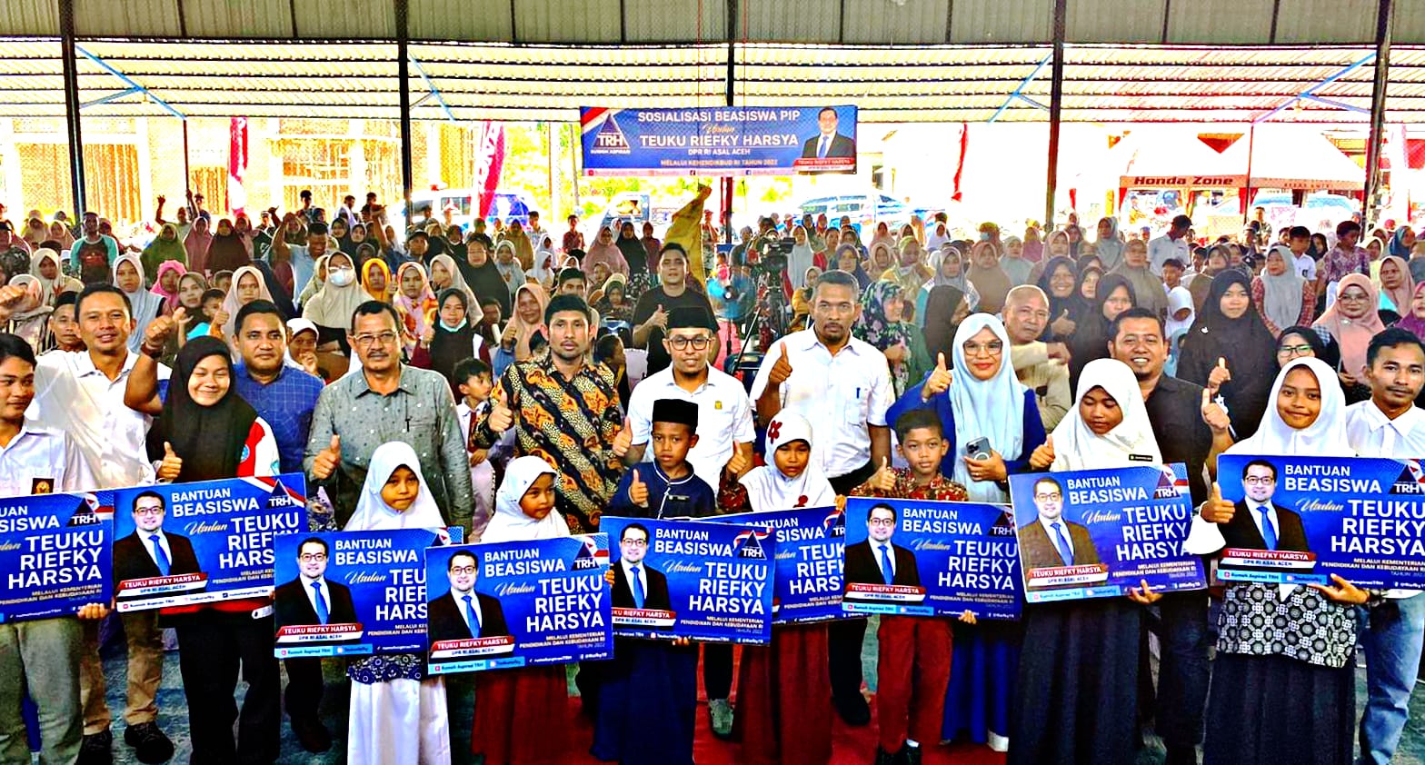 You are currently viewing Kepsek di Aceh Singkil Apresiasi Beasiswa PIP Usulan Teuku Riefky Harsya