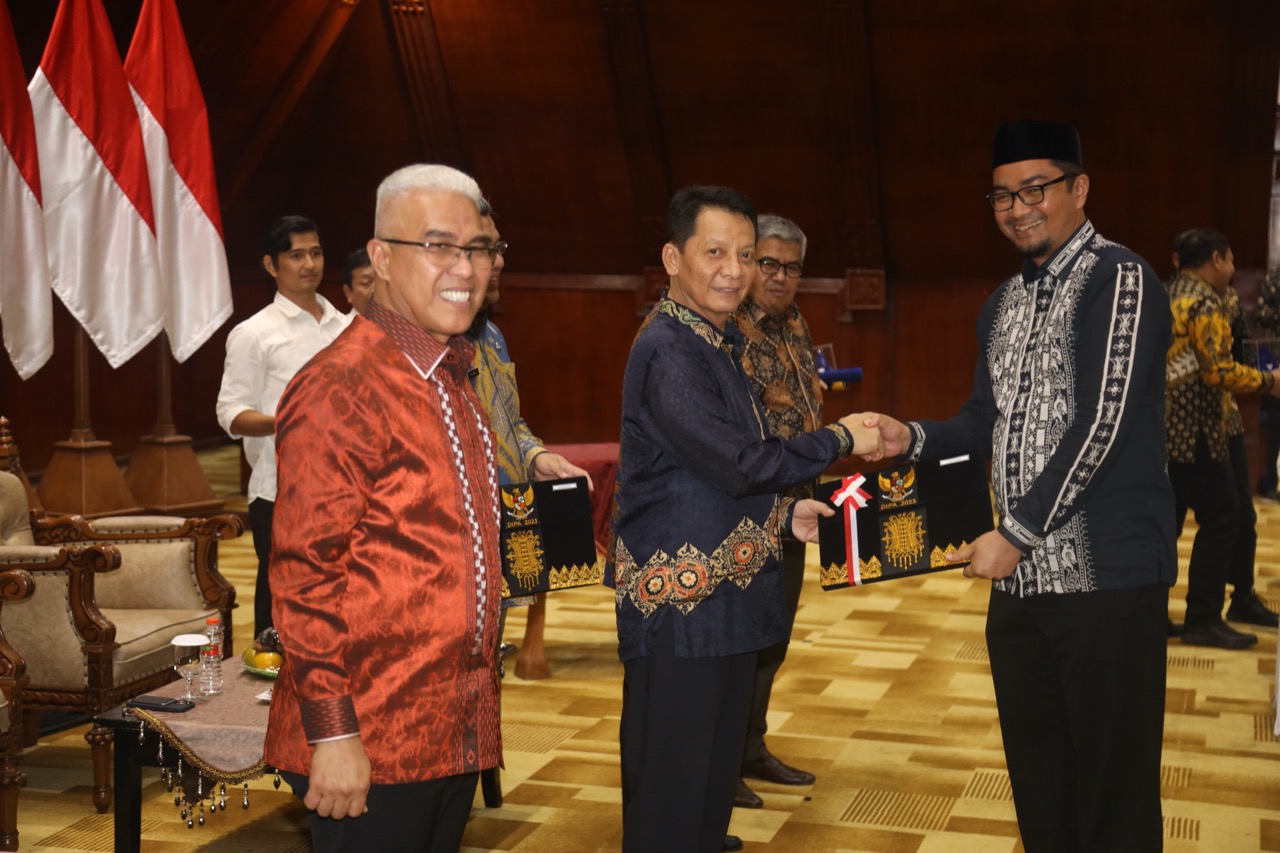 You are currently viewing Raih WTP 6 kali Berturut-Turut, Pj Bupati Aceh Singkil: Tidak Boleh Berhenti Lakukan Perbaikan