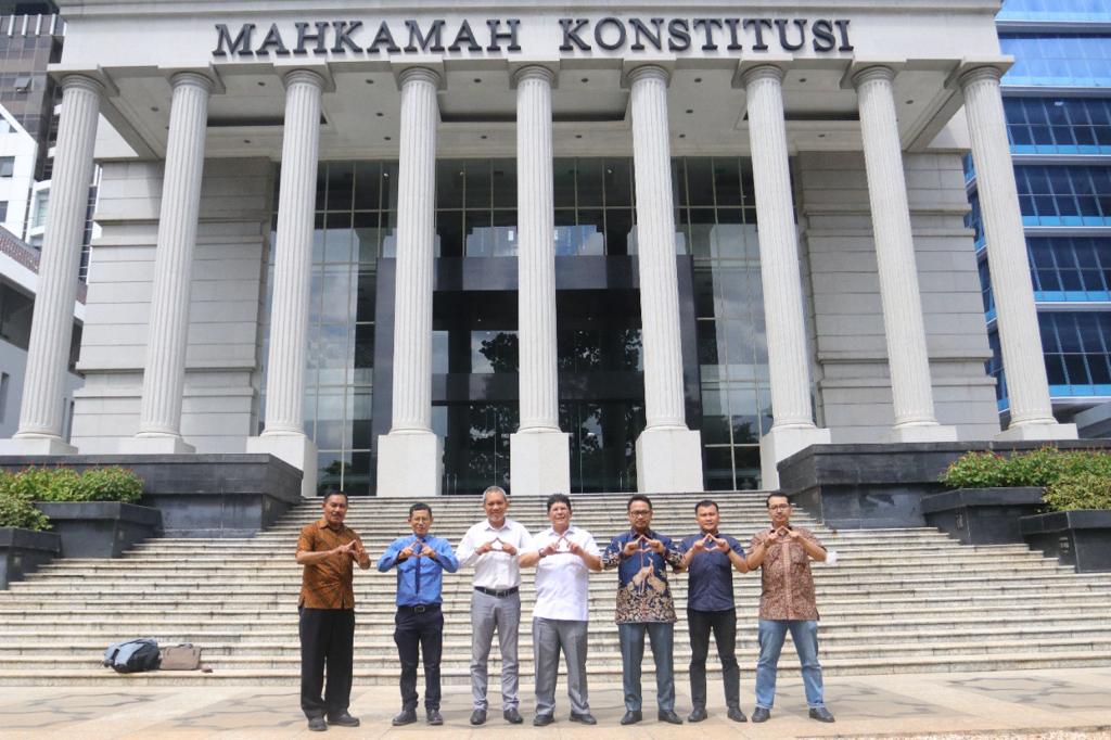 You are currently viewing Tolak Sistem Pemilu Proporsional Tertutup, Jansen Sitindaon Ajukan Diri Selaku Pihak Terkait ke MK Lewat BHPP Partai Demokrat