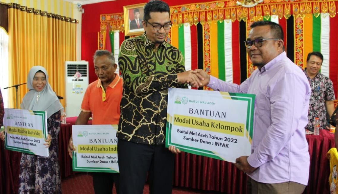 You are currently viewing BMA Salurkan Bantuan Pemberdayaan Ekonomi untuk 3.034 Warga Aceh Singkil