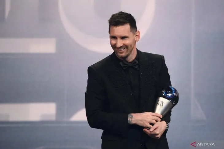You are currently viewing Messi Pemain Pria Terbaik FIFA 2022