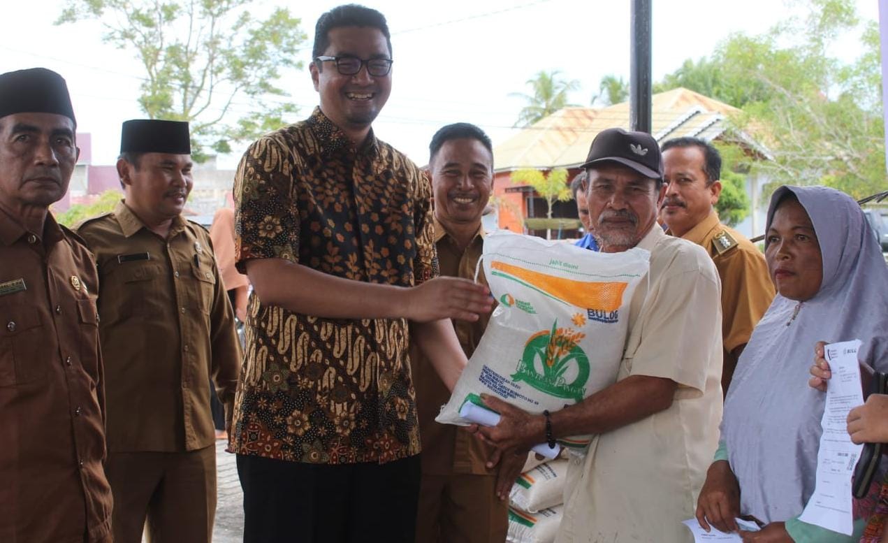 You are currently viewing Pj Bupati Aceh Singkil Salurkan CPP ke 12.904 Keluarga Penerima Manfaat