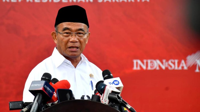 You are currently viewing Menko PMK Nyatakan Status Kedaruratan Covid-19 Masih Berlanjut Sampai Mei