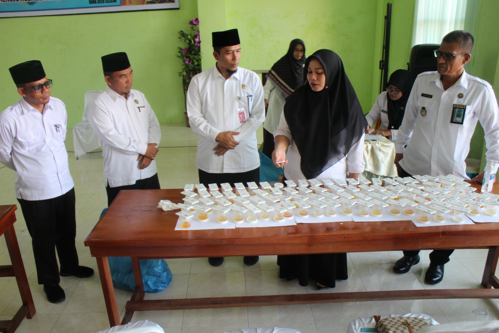 You are currently viewing BNN Tes Urine 178 Pegawai Kemenag Aceh Singkil