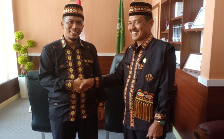 You are currently viewing Kemenag Dukung Penggunaan Baju Motif Khas Aceh Singkil