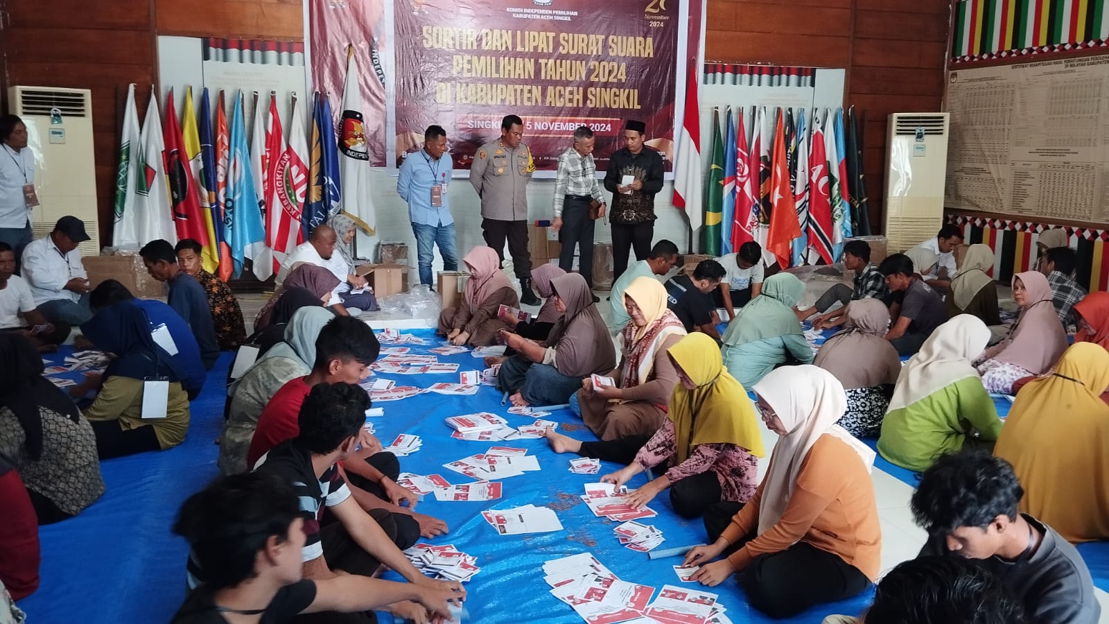 You are currently viewing KIP Aceh Singkil Kerahkan 60 Pekerja Pelipat Suara