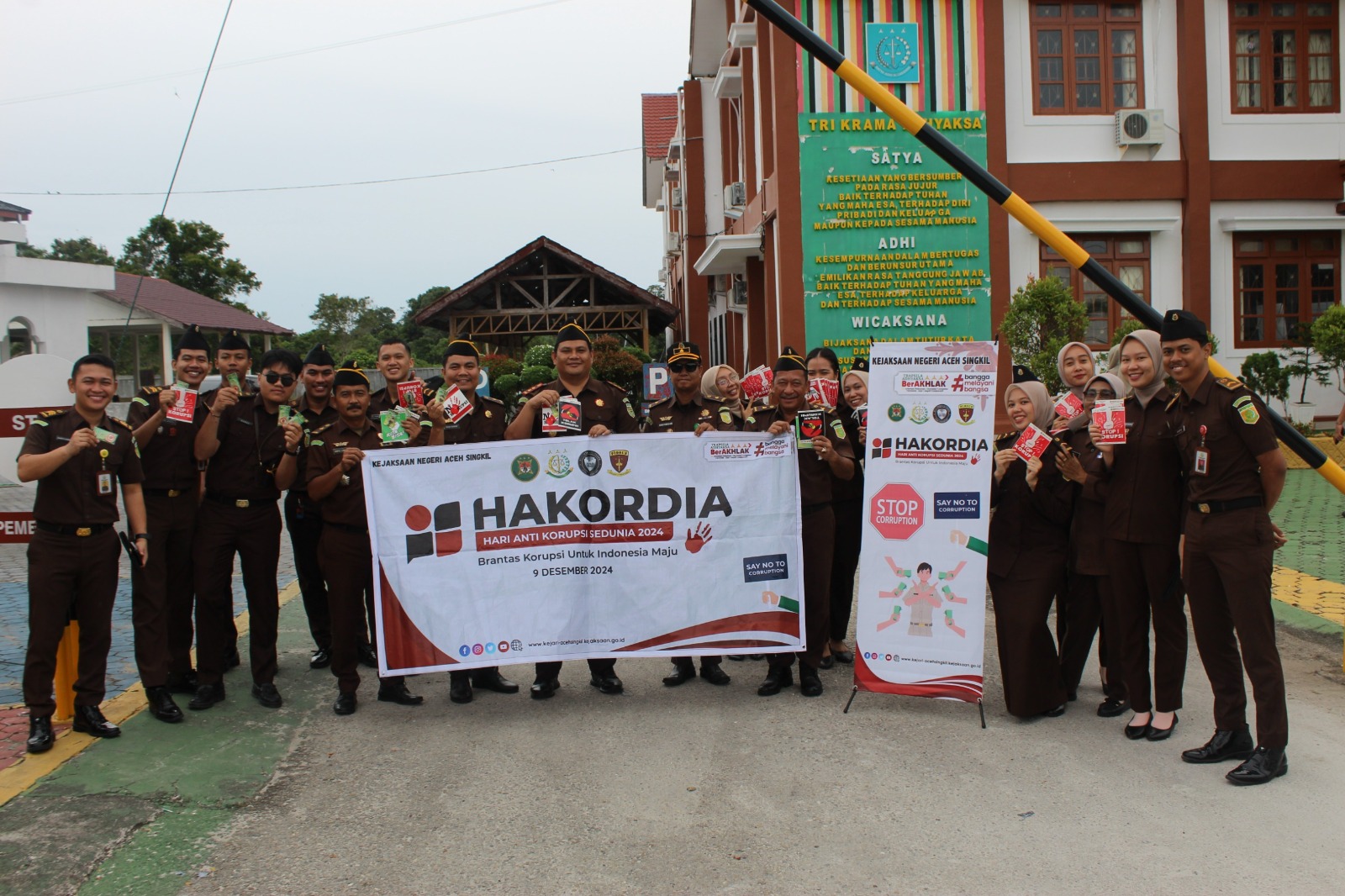 You are currently viewing Kejari Aceh Singkil Peringati Hari Antikorupsi se-Dunia