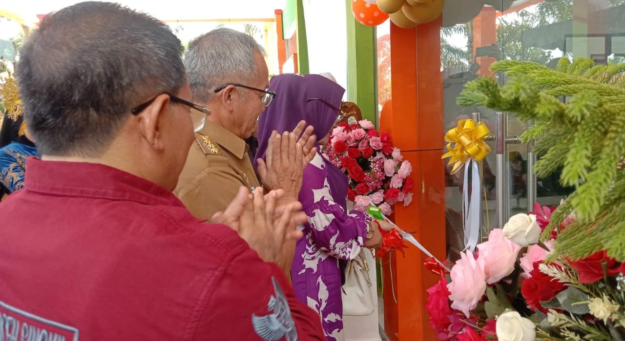 You are currently viewing Pj Bupati Aceh Singkil Diminta Tingkatkan Infrastruktur Jalan Kota Baharu