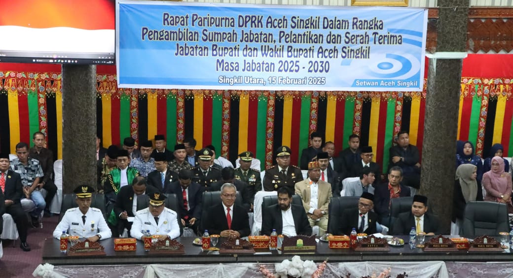 You are currently viewing DPRK Aceh Singkil Minta Gubernur Aceh Benahi Infrastruktur Jalan
