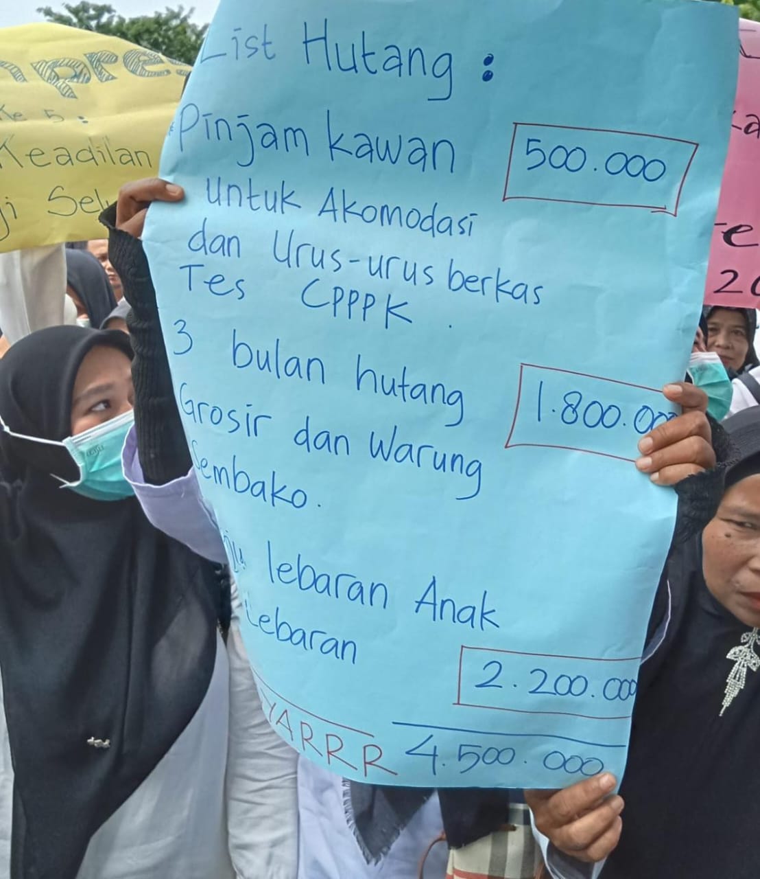 You are currently viewing Tolak Penundaan Pengangkatan PPPK, Ratusan Tenaga Honorer Demo DPRK Aceh Singkil