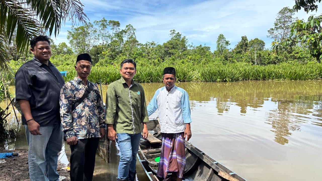 You are currently viewing PT Perkebunan Lembah Bakti Serahkan Bantuan CSR Kepada Nelayan Aceh Singkil