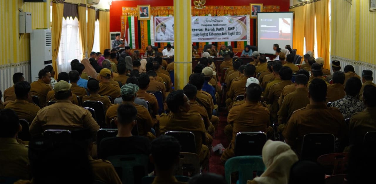 You are currently viewing Bupati Aceh Singkil Ingatkan Pilih Pengurus Koperasi Merah Putih yang Berintegritas