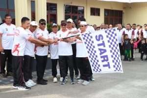 Read more about the article Polres Aceh Singkil Gelar Jalan Santai, Senam dan Deklarasi Keselamatan Berlalu Lintas