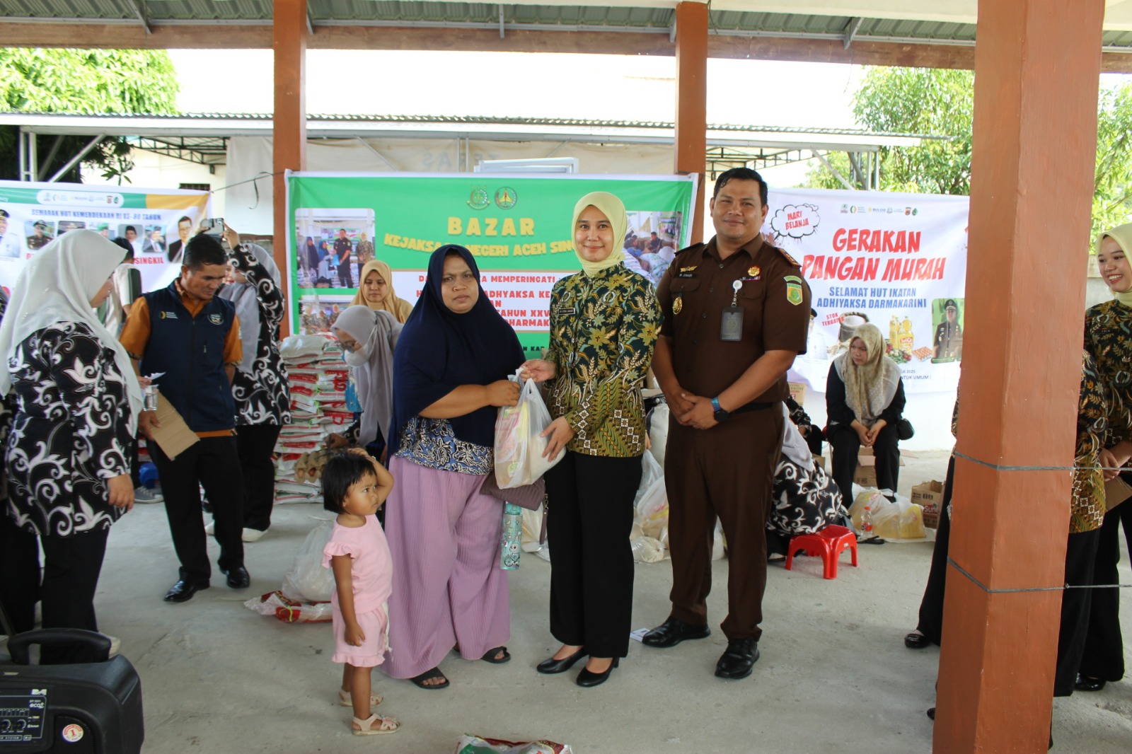 You are currently viewing Kejari Aceh Singkil Gelar Pangan Murah Sambut Hari Bhakti Adhyaksa ke-65