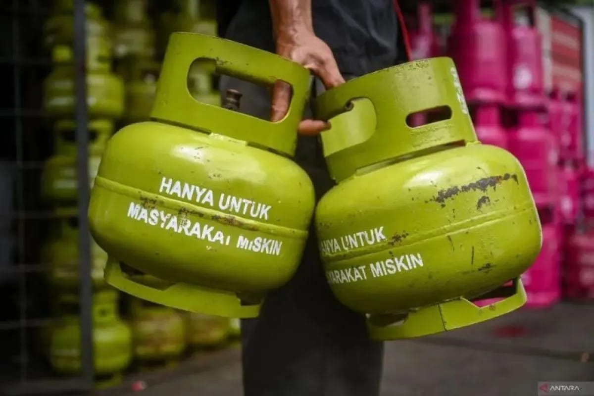 You are currently viewing Pasokan Gas Melon di Aceh Singkil Berangsur Normal, Disperindagkop Tegaskan Subsidi Hanya untuk Warga Miskin
