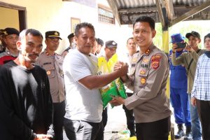 Read more about the article Polres Aceh Singkil Gelar Gerakan Pangan Murah, Sediakan 500 Sak Beras