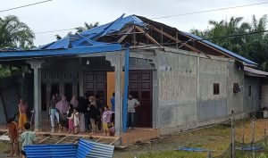 Read more about the article Angin Puting Beliung Rusak Rumah Warga di Aceh Singkil