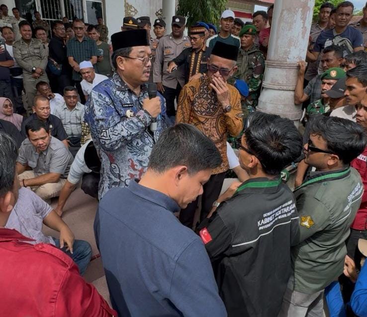 You are currently viewing Janji Plasma Sawit Bupati Aceh Singkil Dipertanyakan