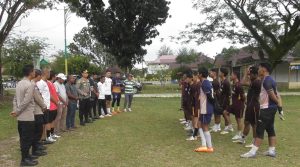 Read more about the article Jelang Liga 4, PSAS Dapat Dukungan dari Kapolres Aceh Singkil