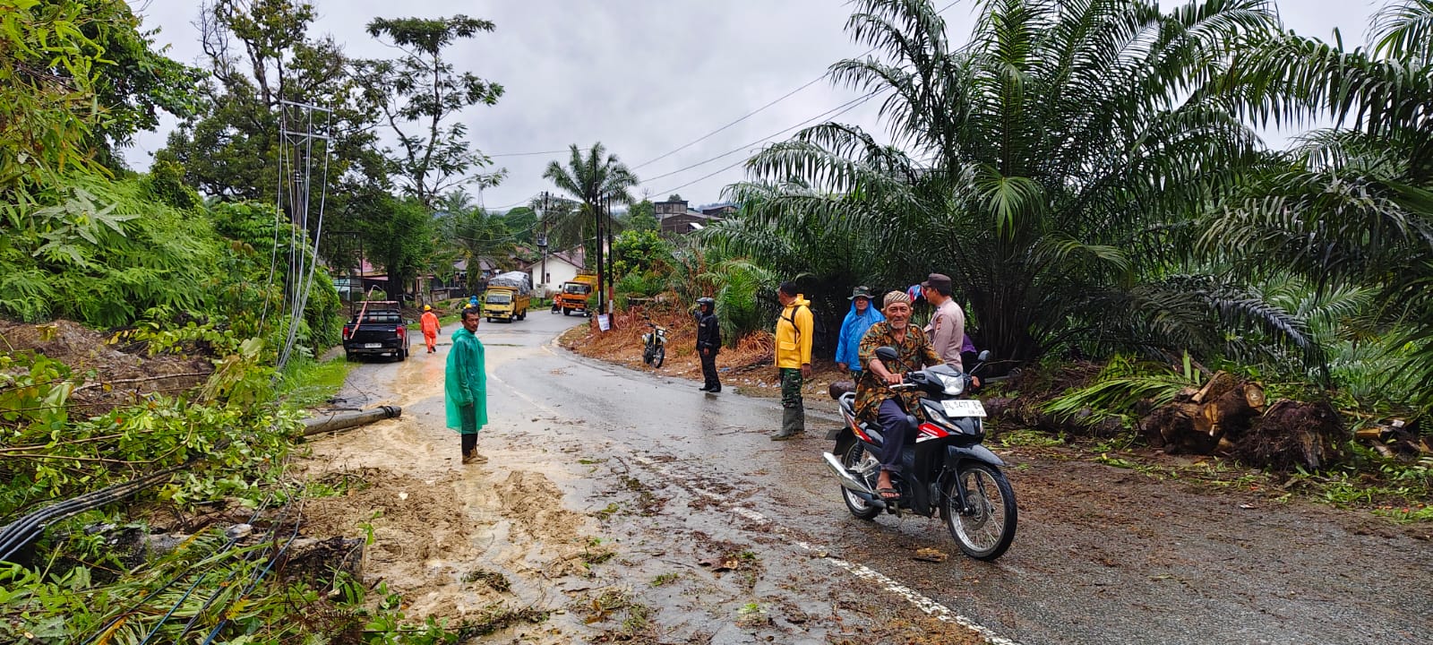 You are currently viewing Sempat Lumpuh, Jalan Singkil–Subulussalam Kini Bisa Dilalui