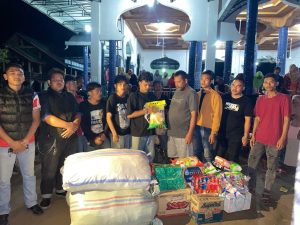 Read more about the article Aliansi Masyarakat Peduli Nanggroe Salurkan Bantuan untuk Korban Banjir Kayu di Pidie Jaya dan Bireuen