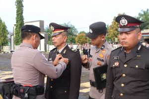 Read more about the article 12 Personel Polres Aceh Singkil Terima Satyalencana Pengabdian