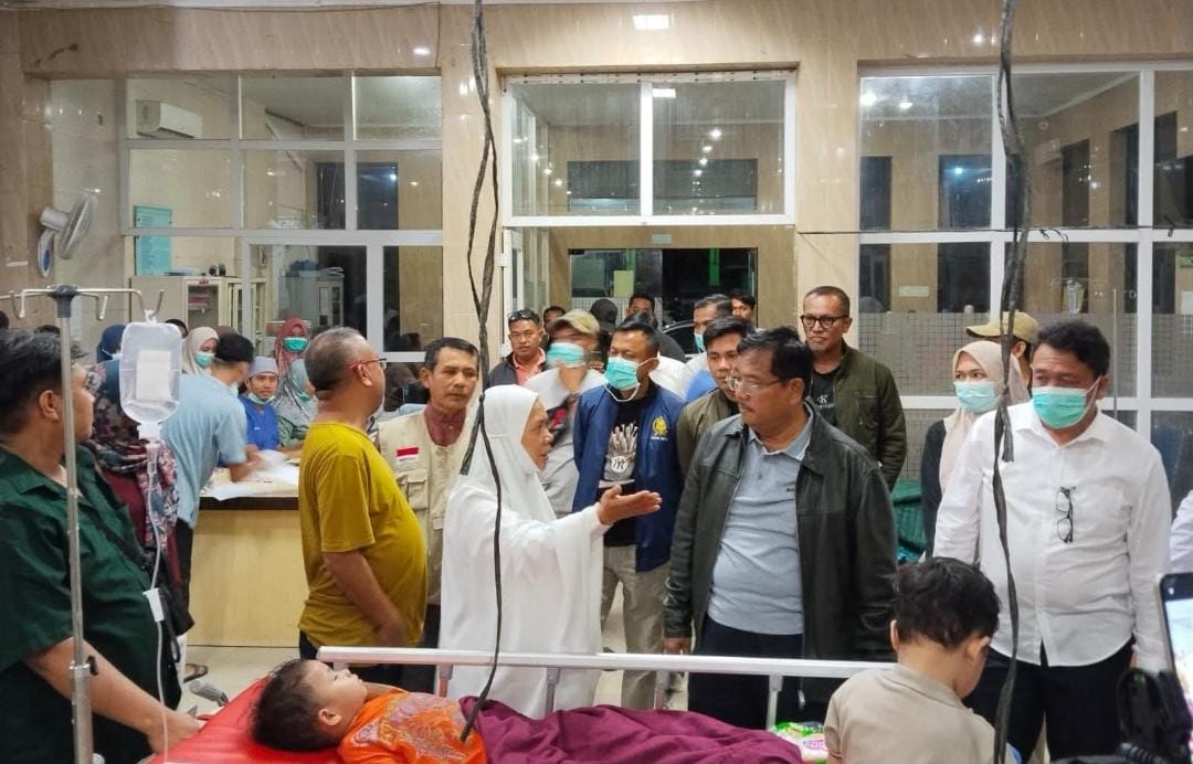 You are currently viewing Puluhan Santri di Aceh Singkil Diduga Keracunan Usai Santap MBG, SPPG Tunggu Hasil Uji Lab