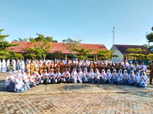 Read more about the article Polisi Aceh Singkil Sambangi Sekolah, Siswa Diingatkan Jauhi Bullying
