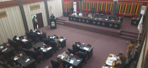 Read more about the article Rapat Interpelasi DPRK Aceh Singkil Diwarnai Interupsi, Walk Out dan Jawaban Bupati Belum Menyentuh Substansi