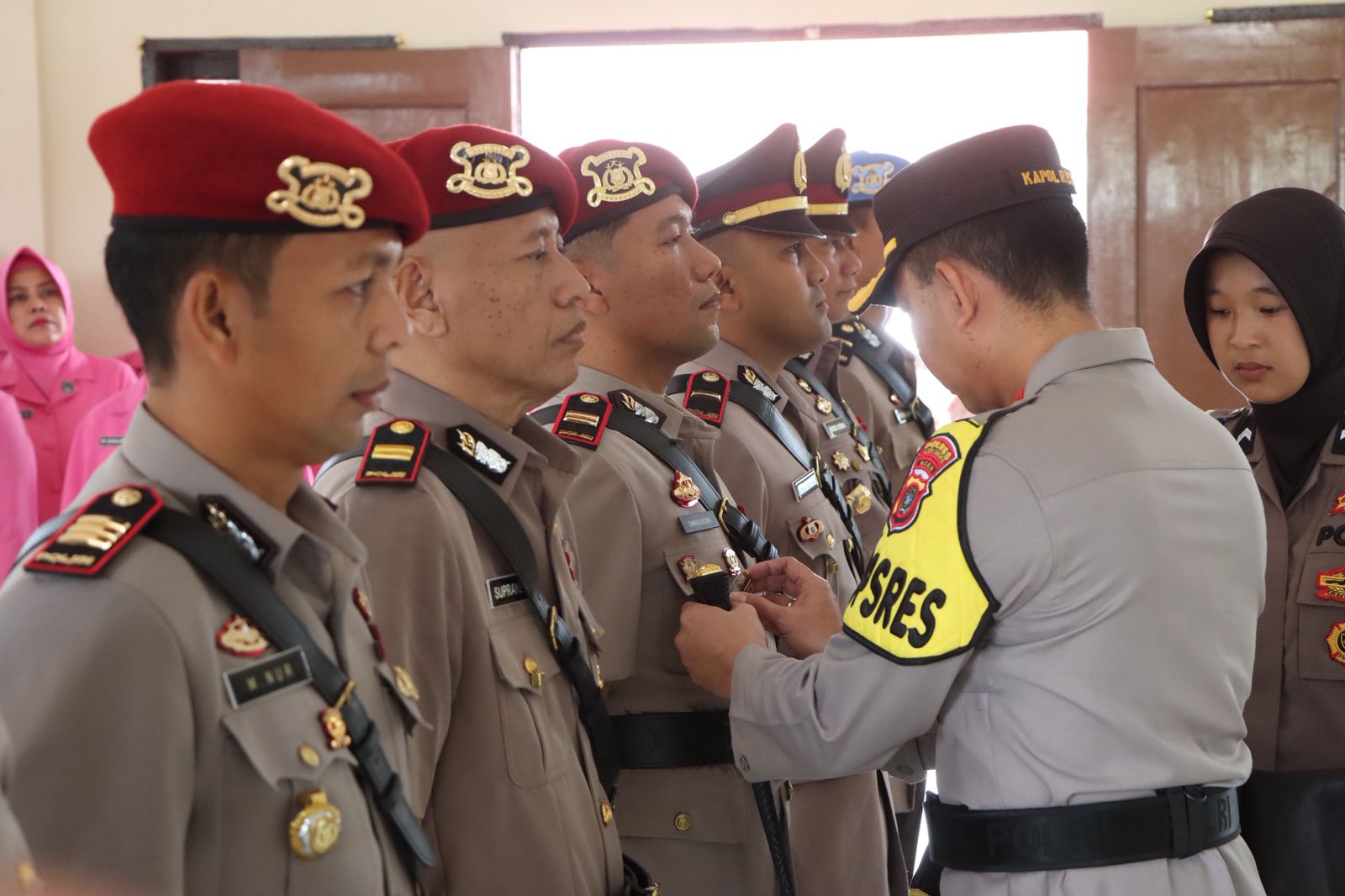 You are currently viewing Mutasi di Polres Aceh Singkil, Kasat Reskrim hingga Kasi Humas Berganti