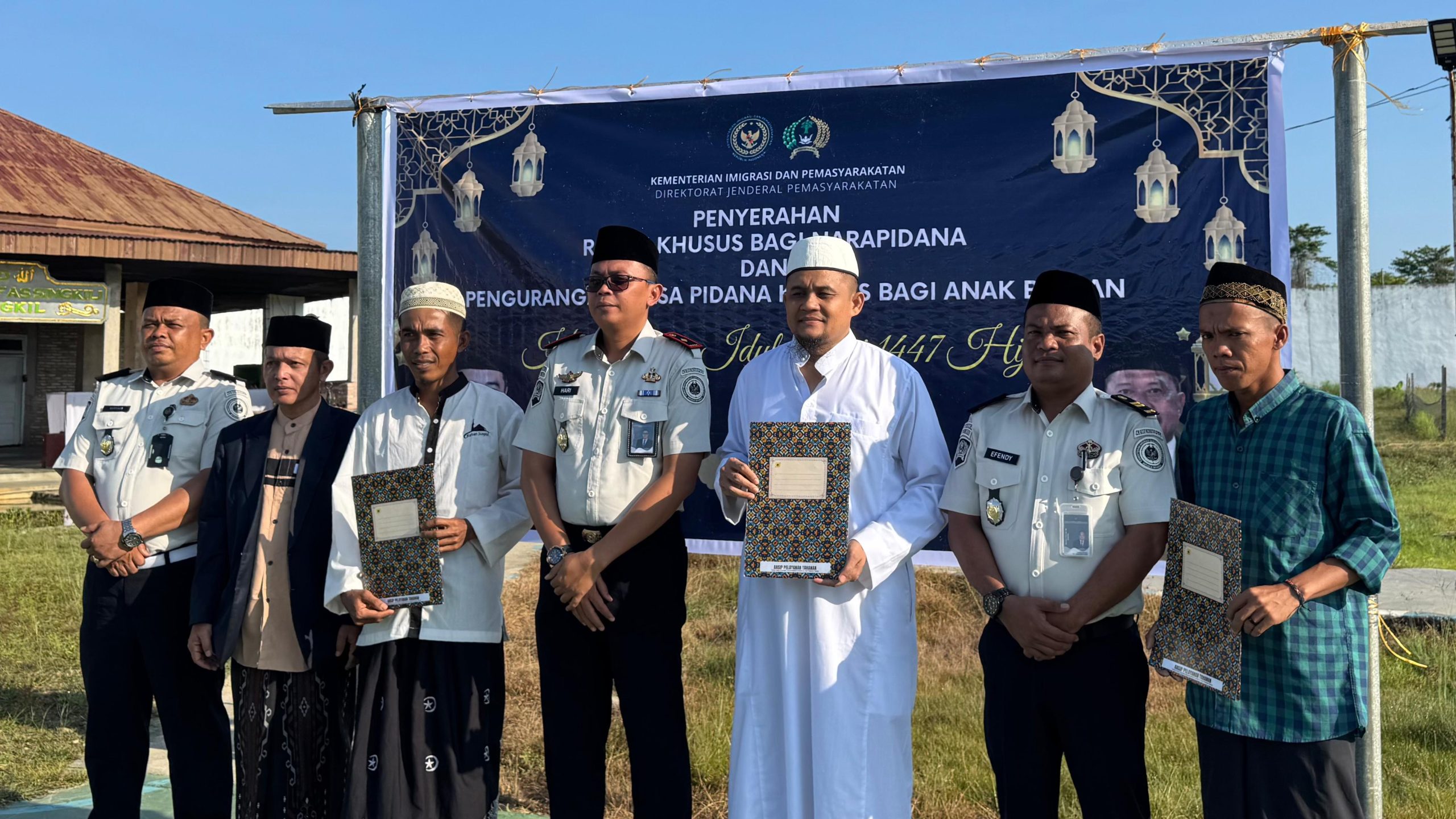You are currently viewing Puluhan Napi Rutan Singkil Dapat Remisi Idulfitri
