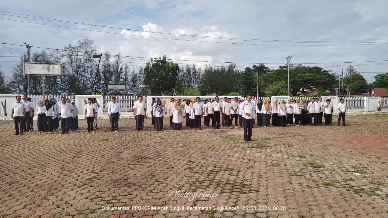 You are currently viewing Bupati Aceh Singkil Soroti ASN Absen Saat Apel Perdana Pasca Idulfitri