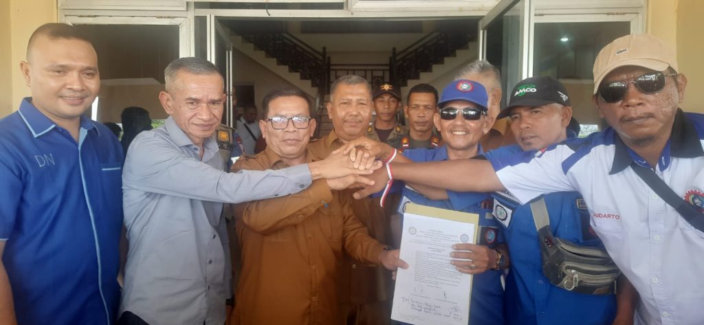 Buruh Demo di Kantor Bupati Aceh Singkil, Desak Penguatan LKS Tripartit dan Satgas PHK