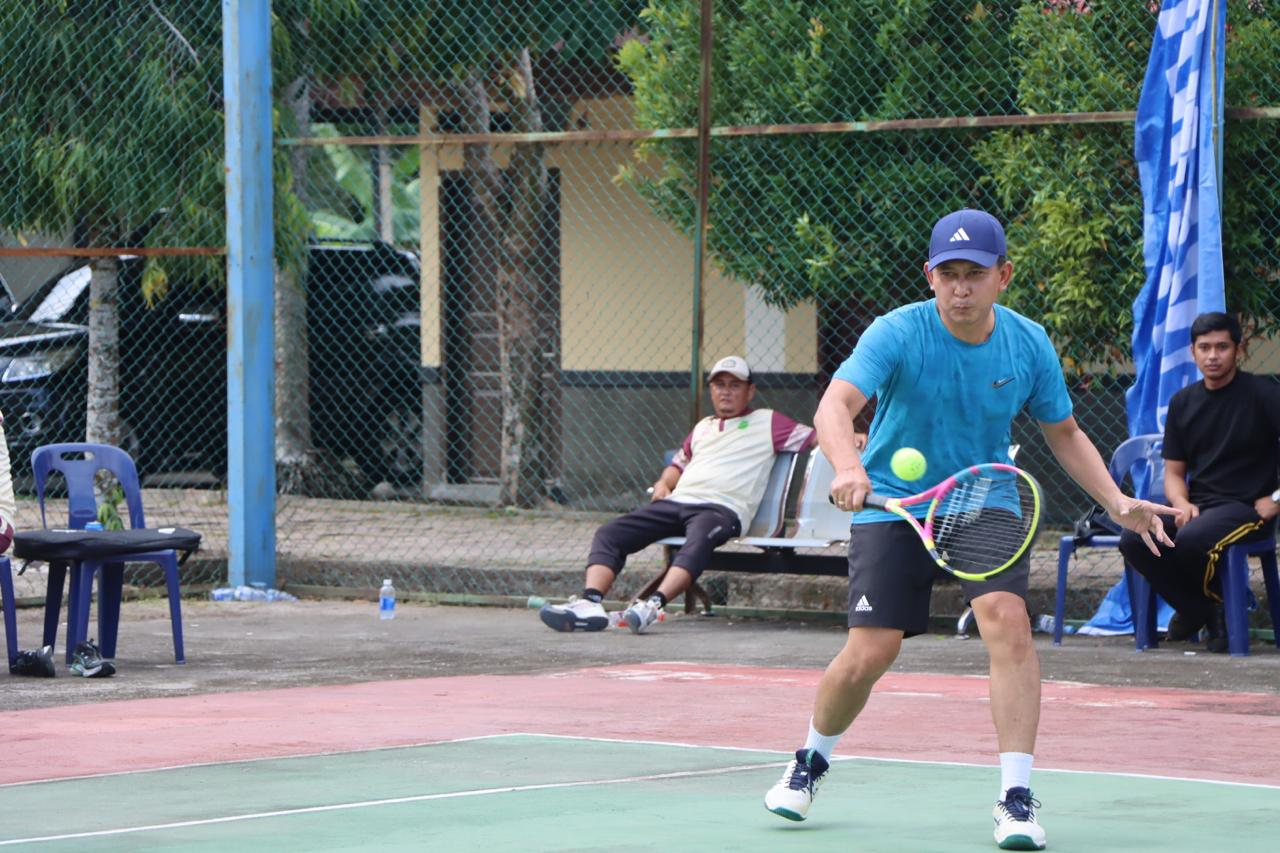 You are currently viewing Polres Aceh Singkil Gelar Turnamen Tenis Lapangan Sambut Hari Bhayangkara ke-80