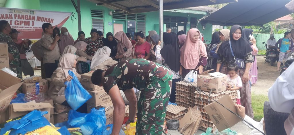 Warga Serbu Gerakan Pangan Murah di Aceh Singkil, Cabai Dijual Rp22 Ribu per Setengah Kilogram