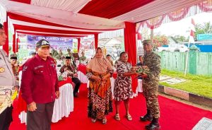 HUT ke-81 TNI, Kodim 0109/Aceh Singkil Bantu Warga Lewat Pasar Murah