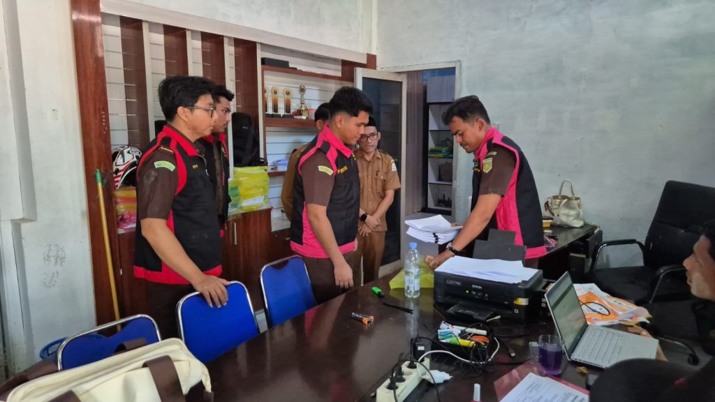 Kejaksaan Geledah Disdik Aceh Singkil