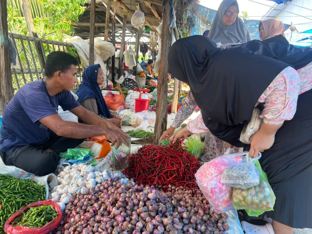 Harga Cabai Pasar Rimo Naik, Pembeli: Penghasilan Tetap