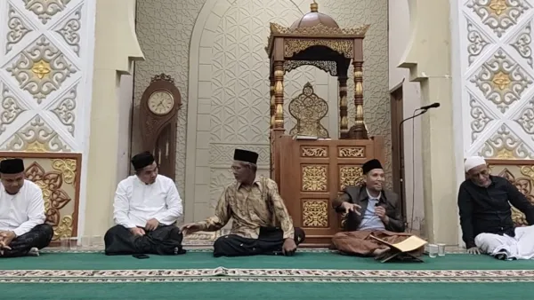 Pengajian Ahlussunnah Wal Jamaah (Aswaja) di Masjid Baitussalihin, Kampung Pulo Sarok, Kecamatan Singkil, Jumat, 16 Oktober 2026, malam.