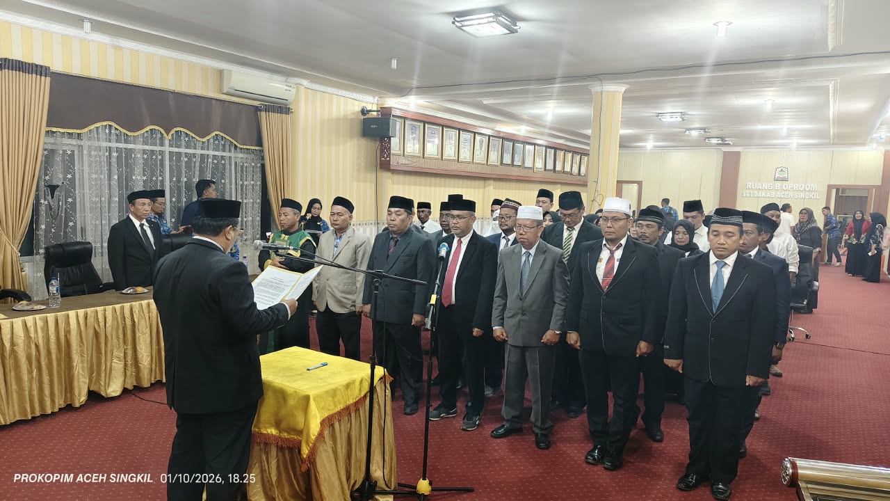 You are currently viewing Lantik Pejabat, Bupati Aceh Singkil: Jangan Cuma Tunggu Perintah!
