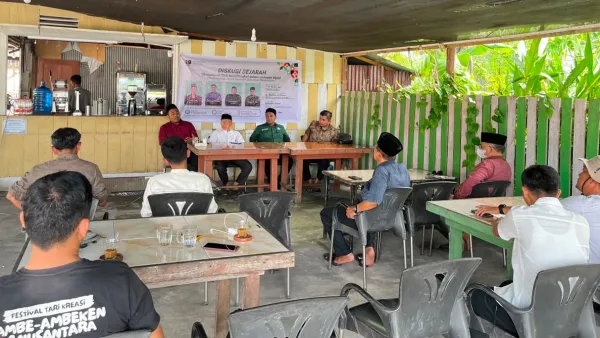 Diskusi sejarah bertajuk “Menelusuri Titik Awal Singkel dalam Lintasan Abad, Mengungkap Jejak Sejarah dan Usia Peradaban” digelar MD KAHMI Aceh Singkil di Senina Cafe, Pulo Sarok, Singkil, Jumat, 16 Oktober 2026.