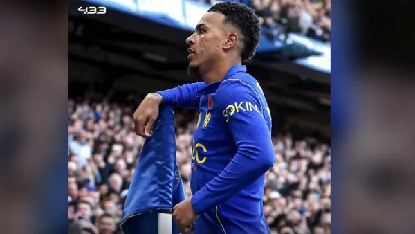 Morgan Rogers merayakan golnya ke gawang Manchester United lFoto/Google